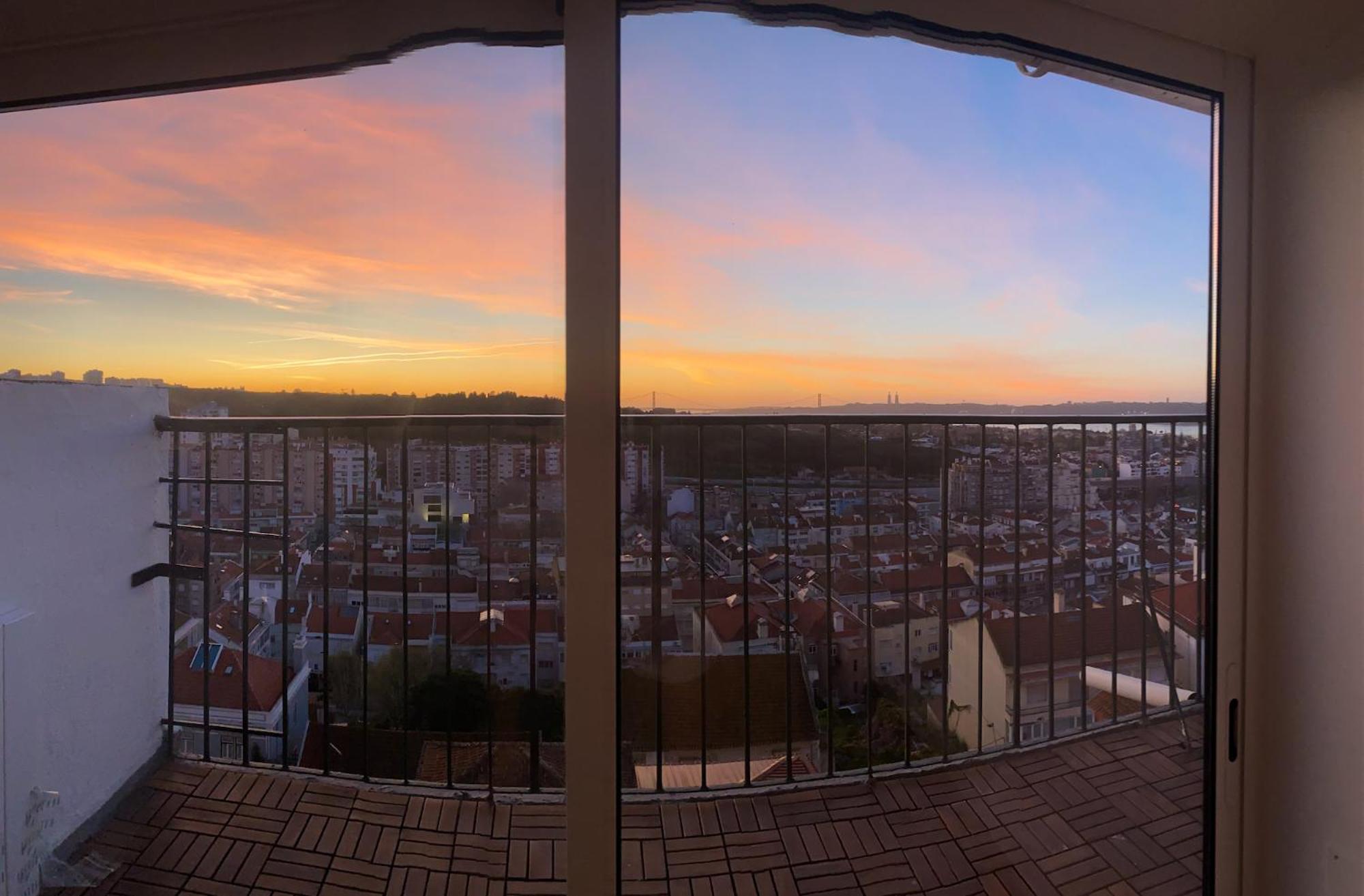 Ideally Located With Perfect Views Alges Exterior photo